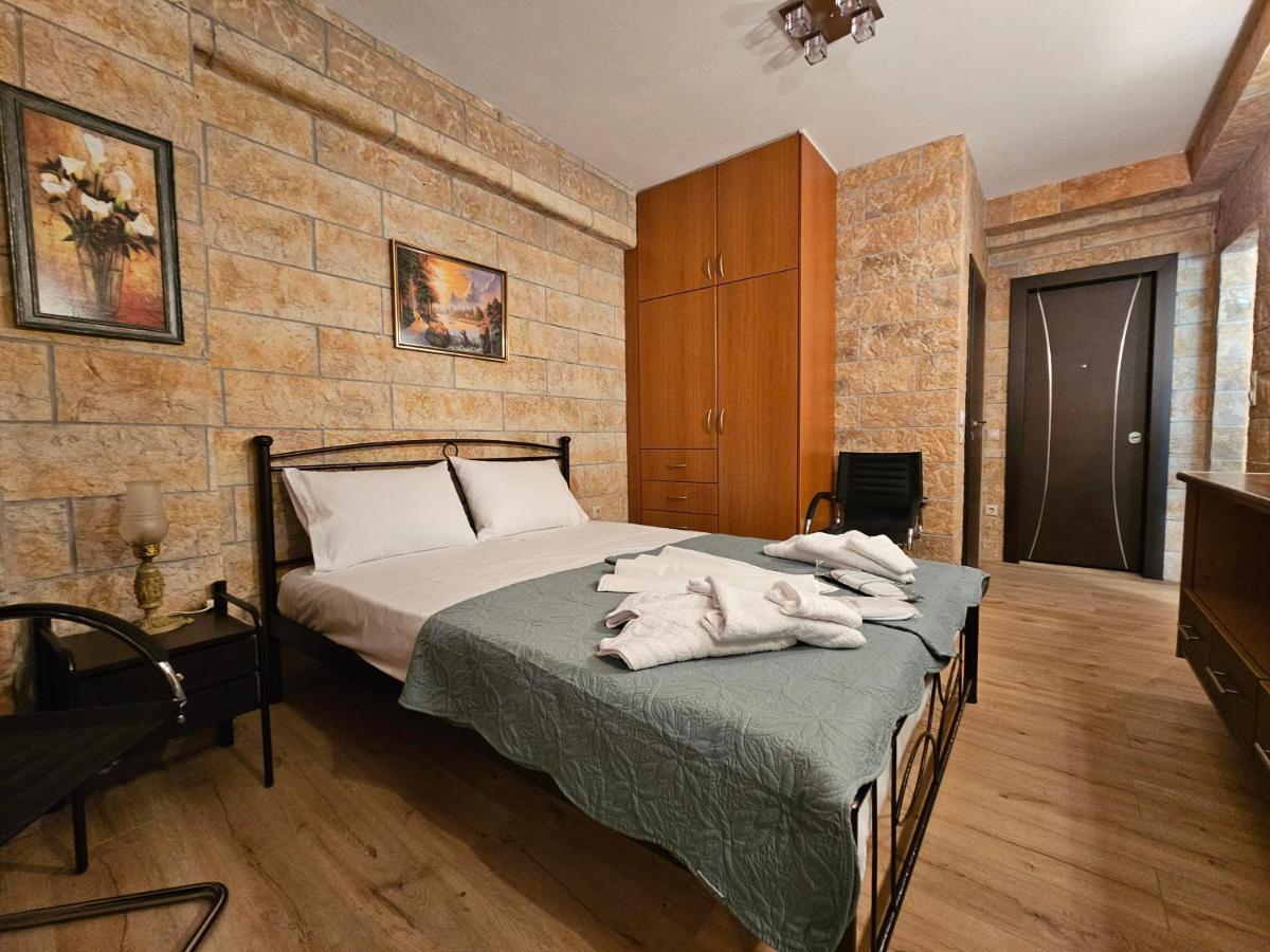 Honeywell Inn Markópoulon エクステリア 写真